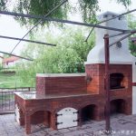 cuptor pe lemne bucatarie de vara